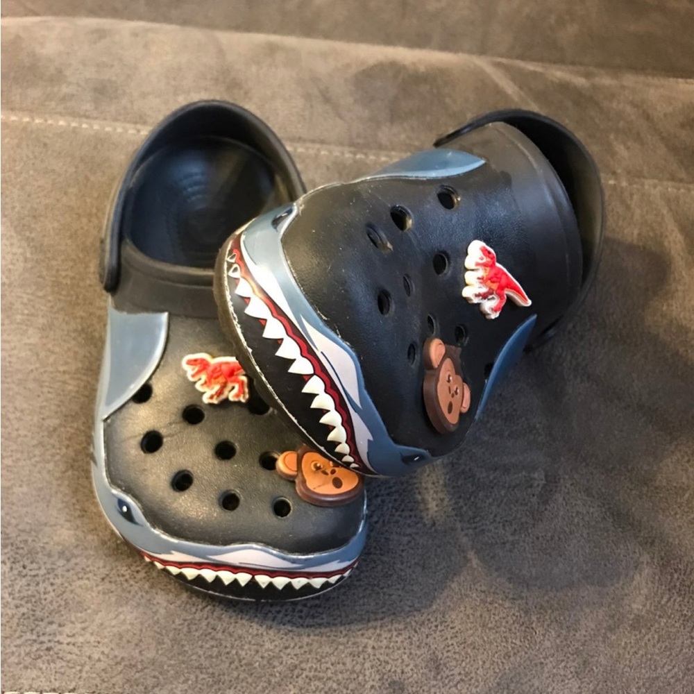 Kids Shark-Themed Clogs